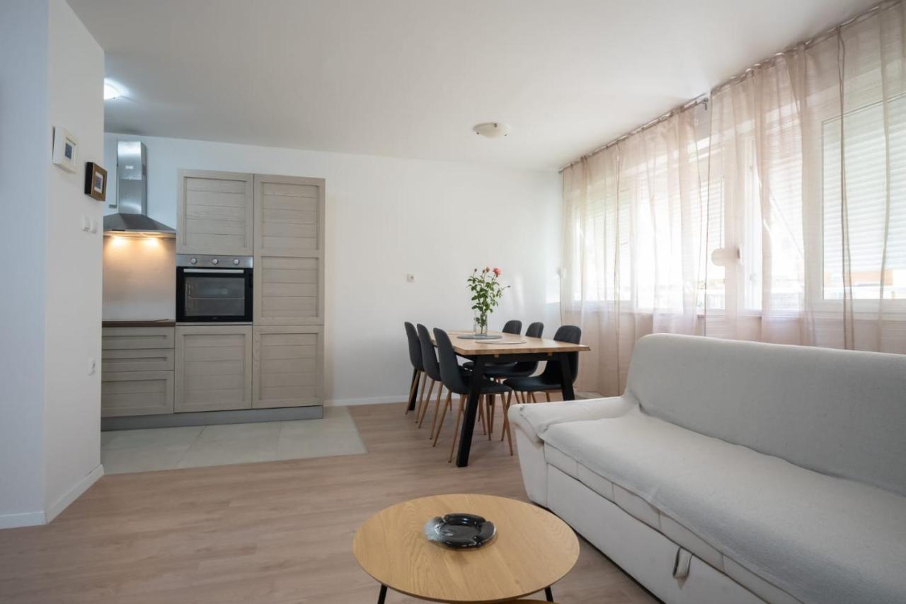 Apartman Mirjana Appartement Split Buitenkant foto